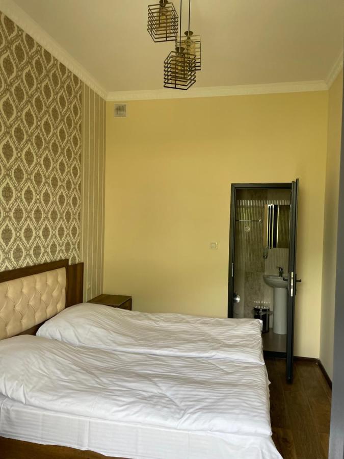Yolyans Hotel 戈里斯 外观 照片