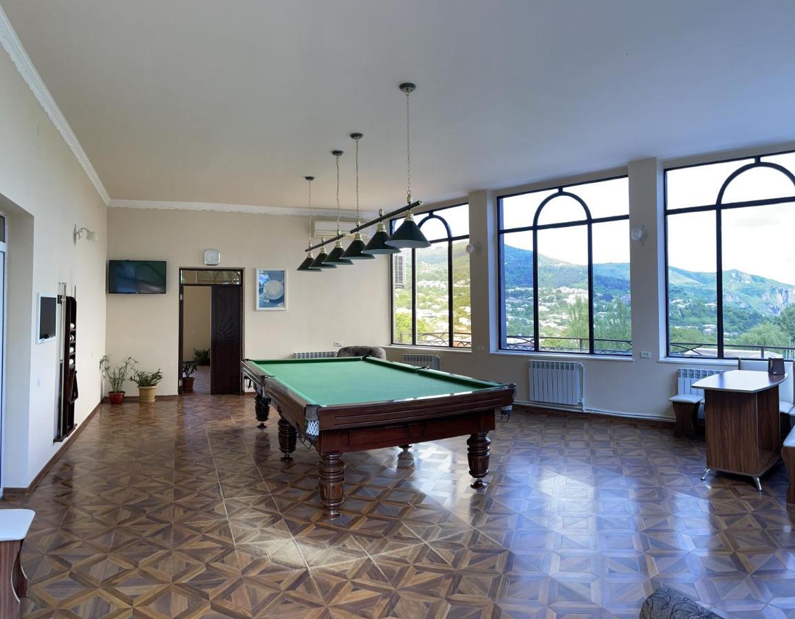 Yolyans Hotel 戈里斯 外观 照片